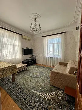 Kirayə verilir 2 otaqlı mənzil 70 m² — Bakı, Nizami 2 otaq 70.00 m²