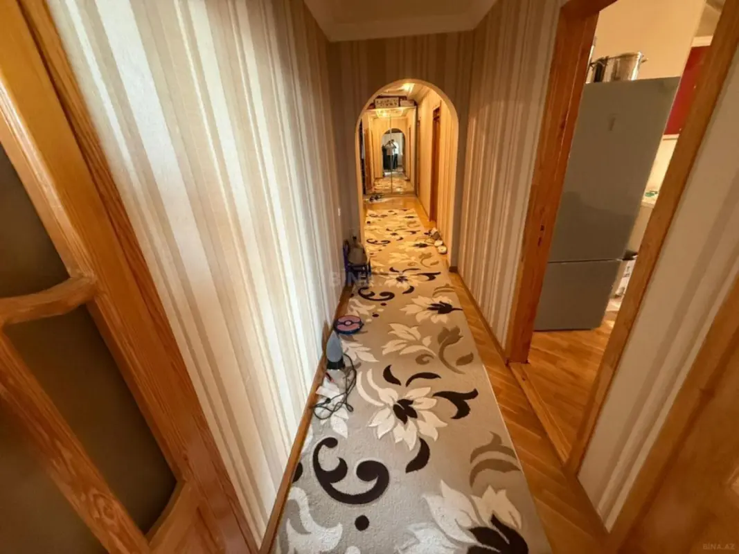 Satılır 3 otaqlı mənzil 120 m²