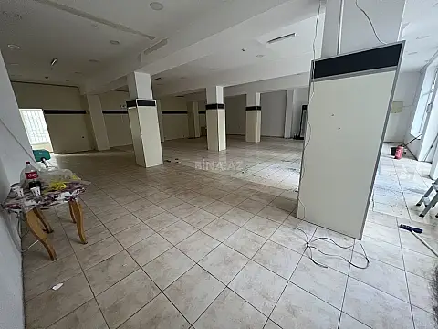 Kirayə verilir obyekt 200 m² — Bakı 200.00 m²