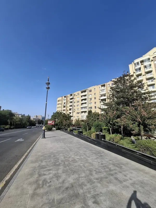 Kirayə verilir 4 otaqlı ofis 110 m²