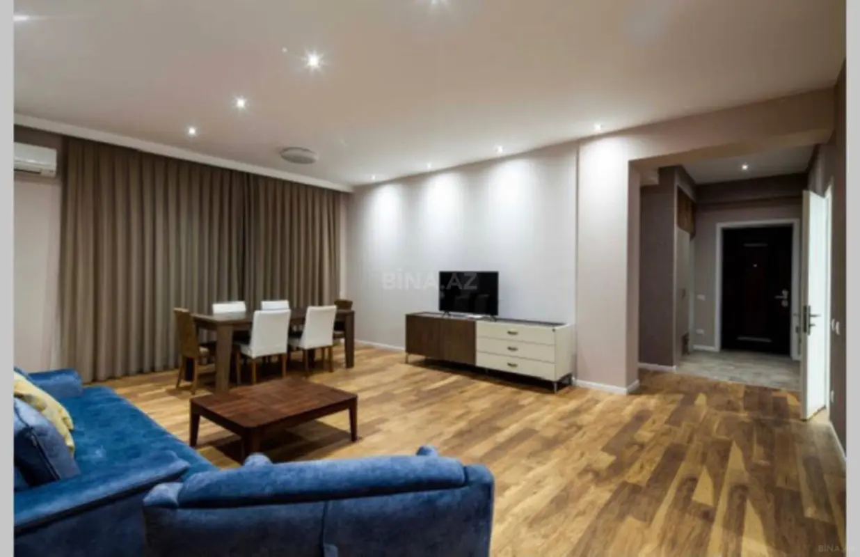 Kirayə verilir 2 otaqlı mənzil 94 m²