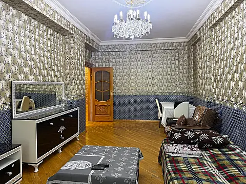 Satılır 3 otaqlı mənzil 140 m² — Bakı 3 otaq 140.00 m²
