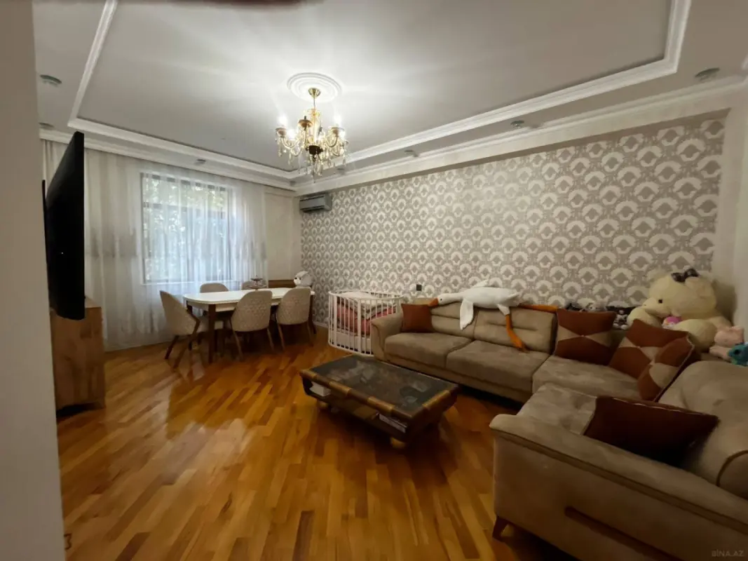 Kirayə verilir 2 otaqlı mənzil 75 m²