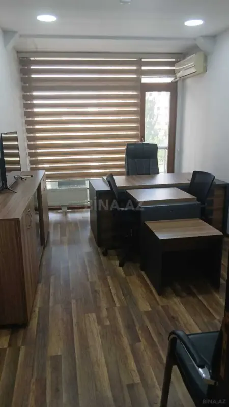 Kirayə verilir 4 otaqlı ofis 90 m²