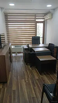 Kirayə verilir 4 otaqlı ofis 90 m² — Bakı 4 otaq 90.00 m²