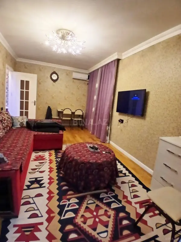 Kirayə verilir 2 otaqlı mənzil 40 m²
