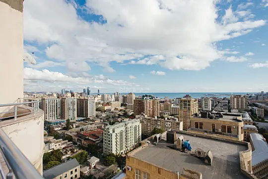 Kirayə verilir 3 otaqlı mənzil 165 m² — Bakı, Nizami 3 otaq 165.00 m²