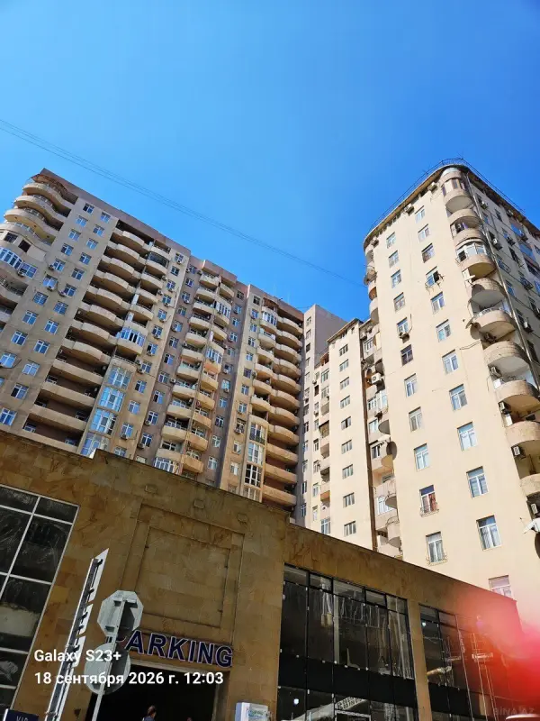 Satılır 5 otaqlı mənzil 295 m²