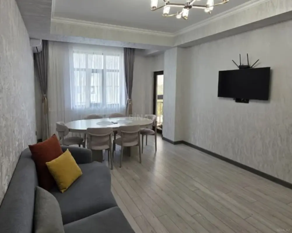 Kirayə verilir 3 otaqlı mənzil 95 m²