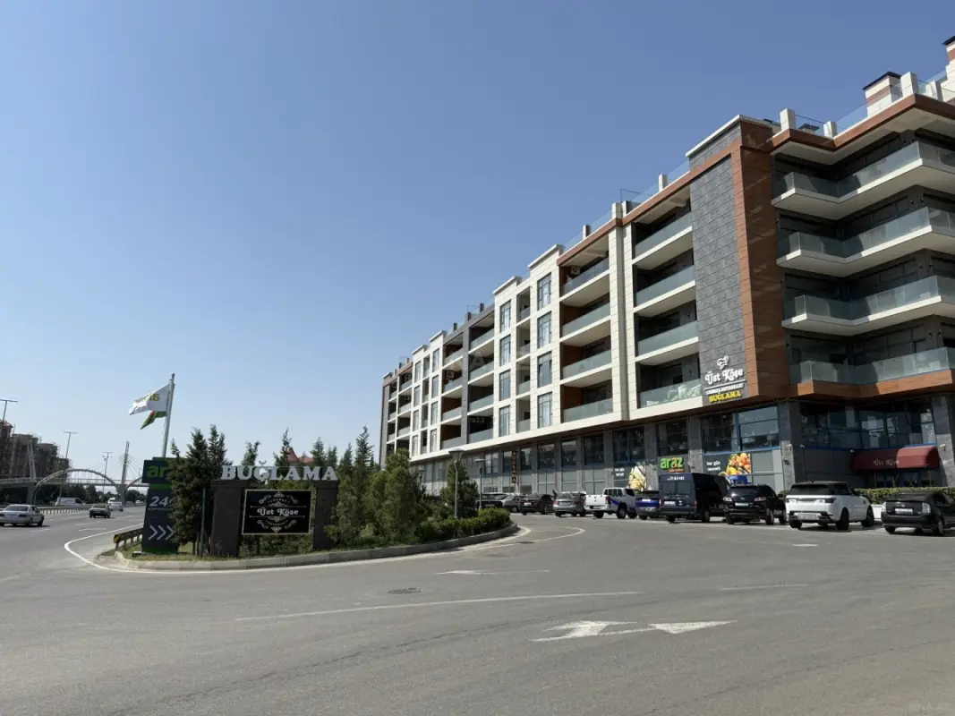 Satılır 4 otaqlı mənzil 224 m²
