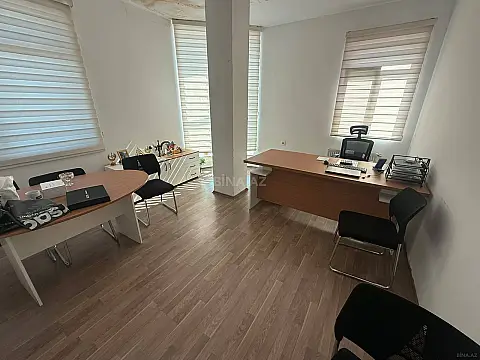 Kirayə verilir 3 otaqlı ofis 100 m² — Bakı, Memar Əcəmi yanı 3 otaq 100.00 m²