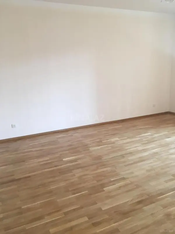Kirayə verilir 6 otaqlı ofis 270 m²