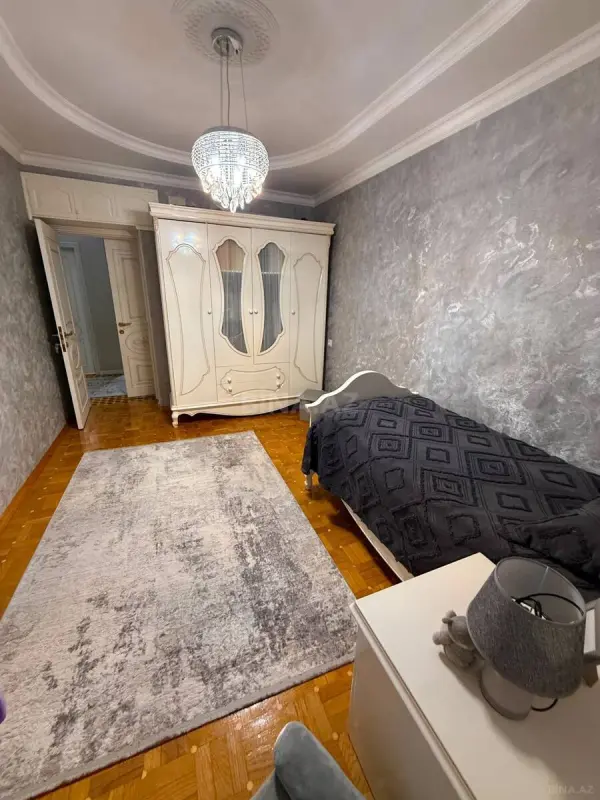 Satılır 3 otaqlı mənzil 100 m²