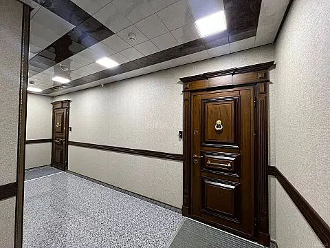 Satılır 4 otaqlı mənzil 161 m² — Bakı 4 otaq 161.00 m²