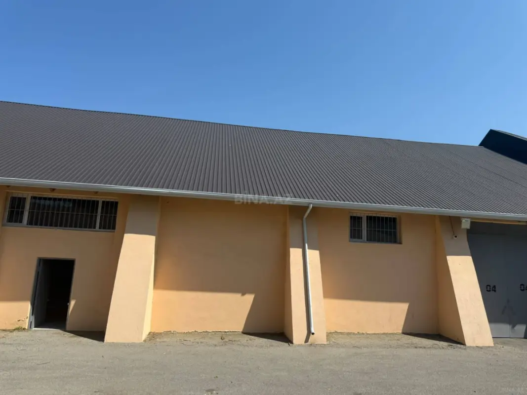 Kirayə verilir obyekt 2000 m²
