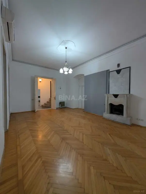 Kirayə verilir obyekt 105 m²