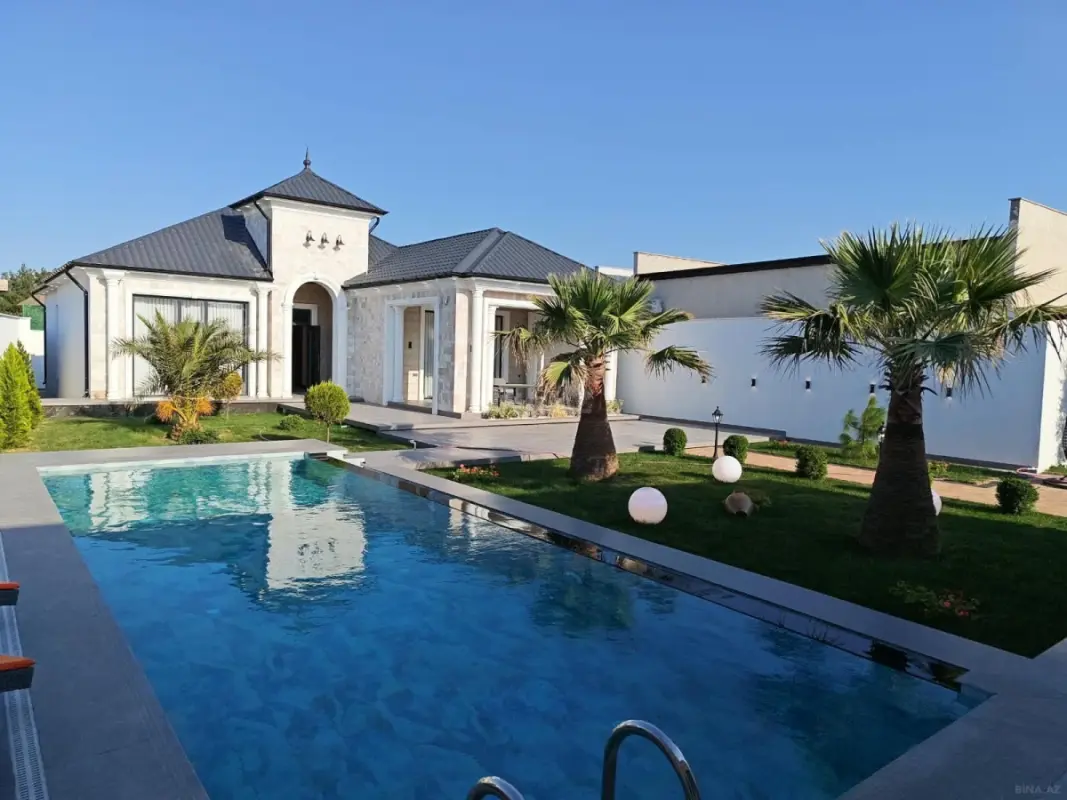 Satılır 5 otaqlı həyət evi 200 m²