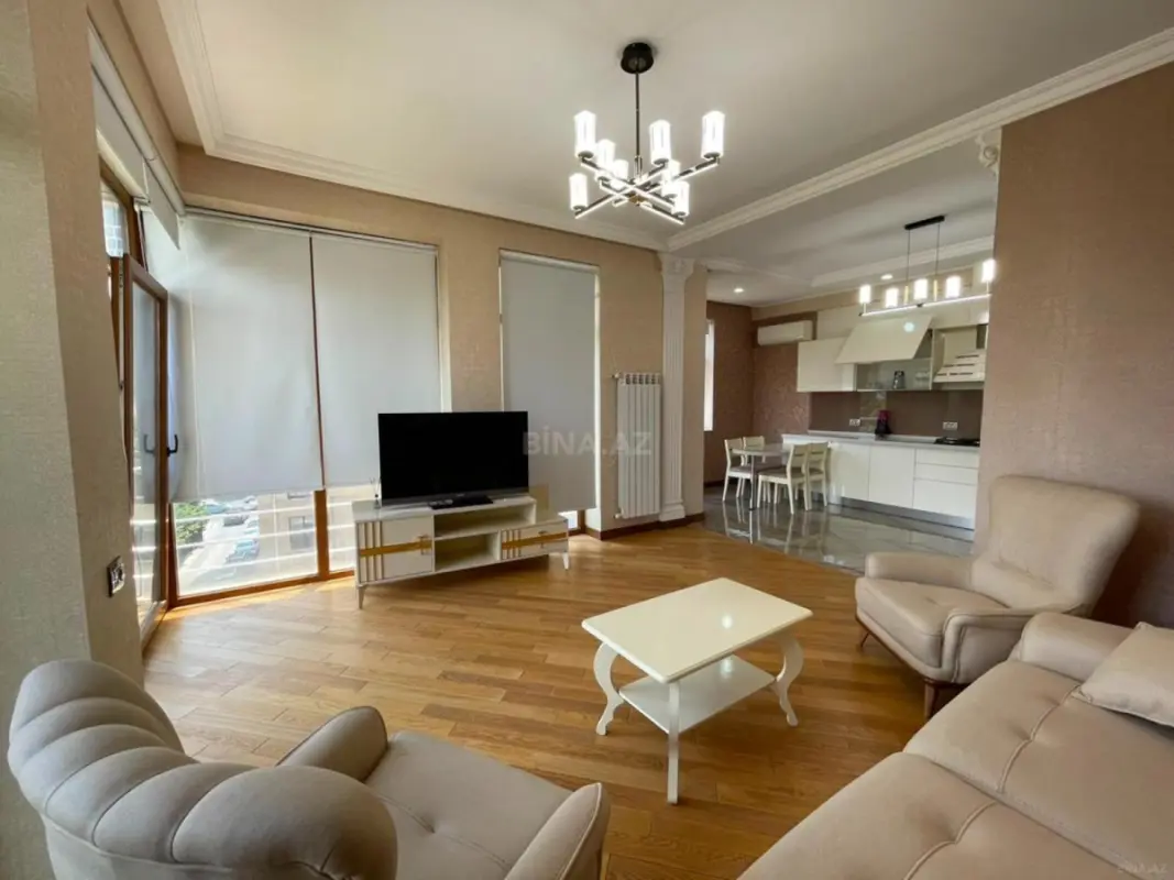 Kirayə verilir 2 otaqlı mənzil 95 m²