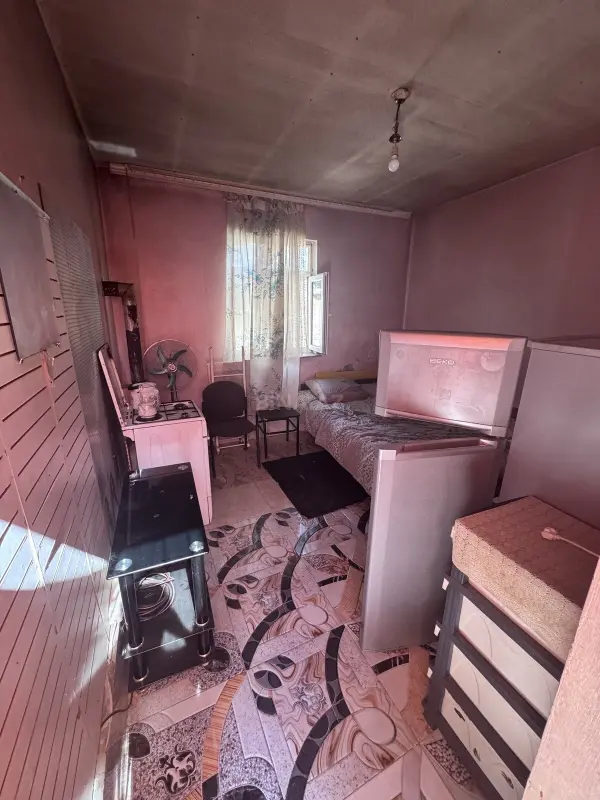 Kirayə verilir 1 otaqlı həyət evi 18 m²