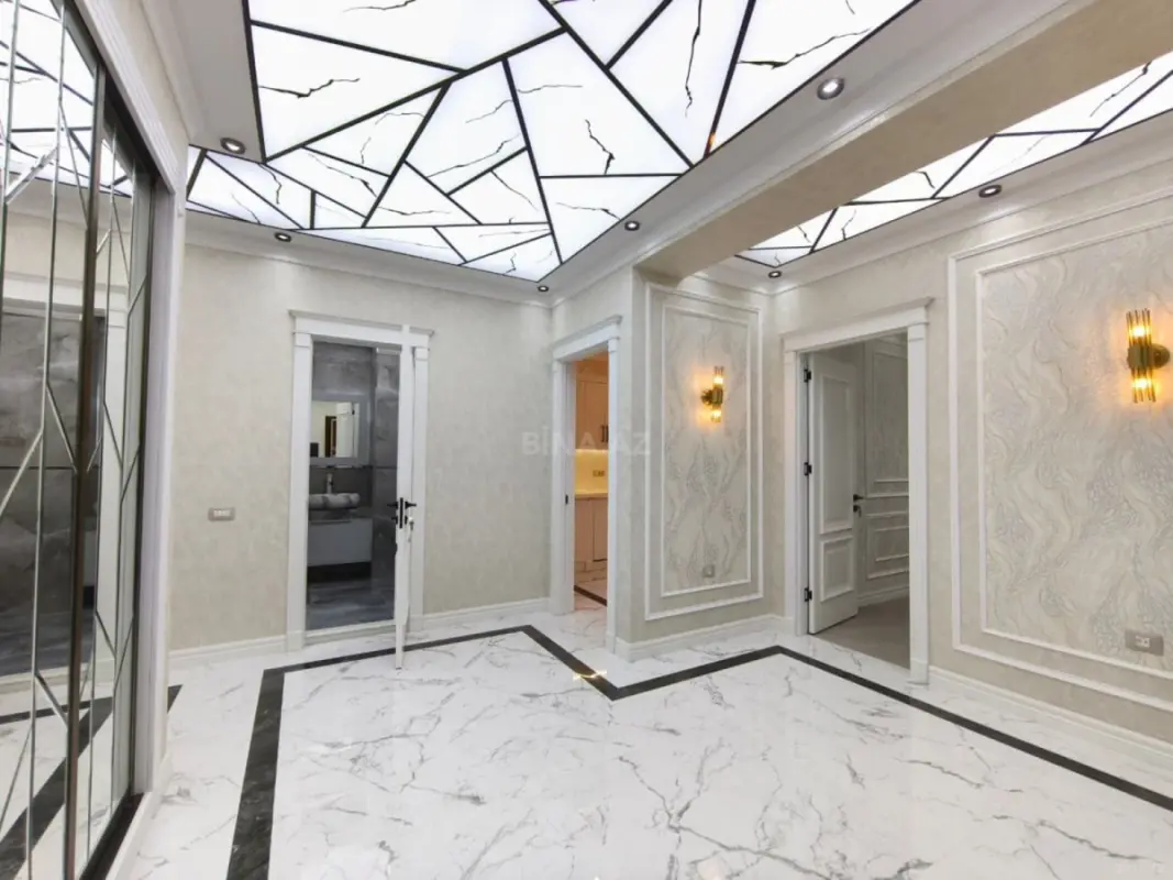 Satılır 3 otaqlı mənzil 138 m²