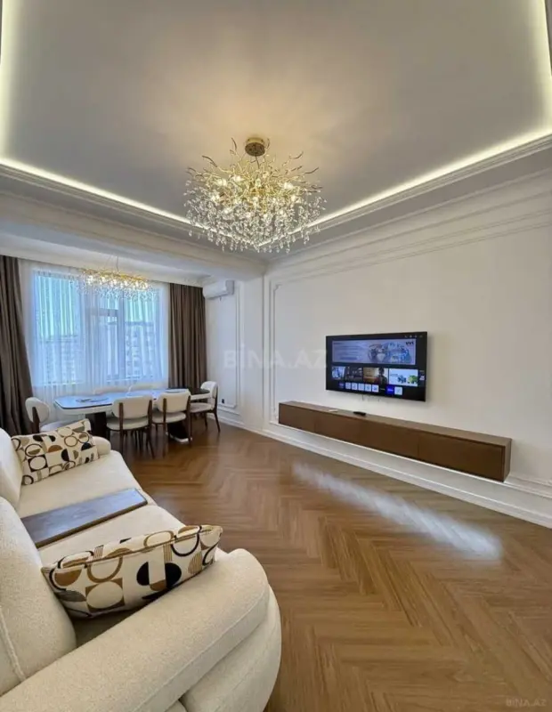 Satılır 3 otaqlı mənzil 118 m²