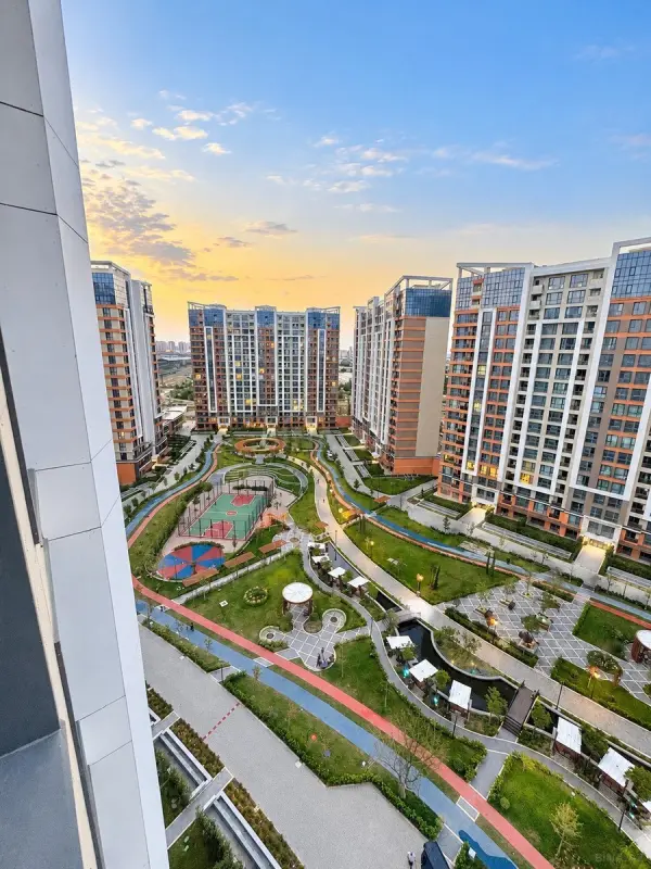Kirayə verilir 2 otaqlı mənzil 72 m²
