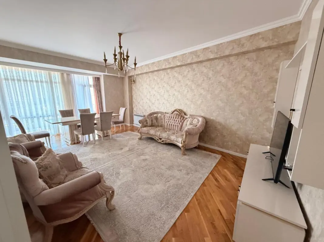 Kirayə verilir 3 otaqlı mənzil 100 m²