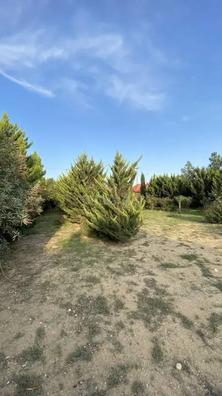 Satılır torpaq sahəsi 12 m²