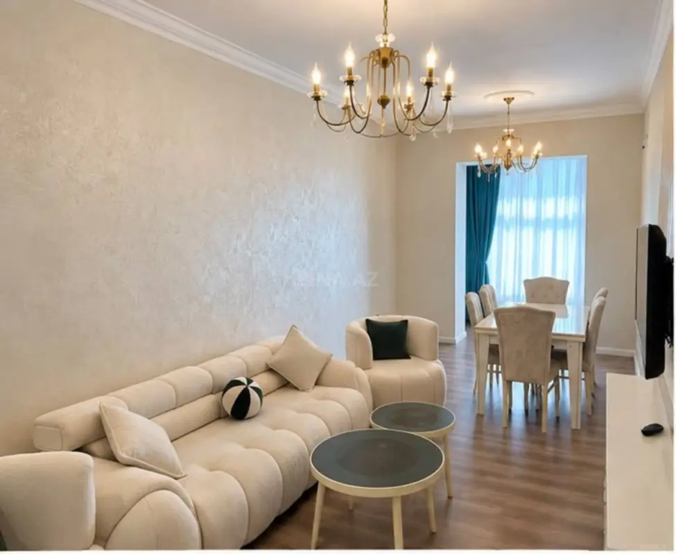 Kirayə verilir 2 otaqlı mənzil 96 m²