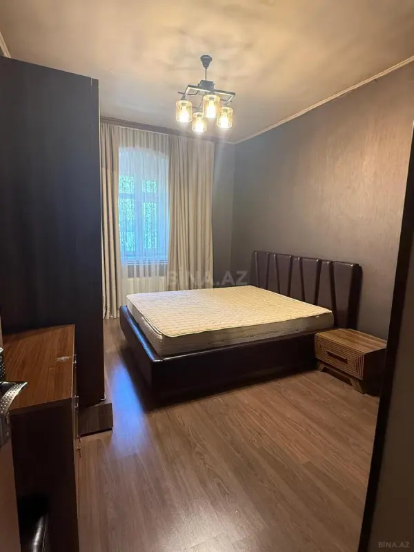 Kirayə verilir 4 otaqlı mənzil 120 m²