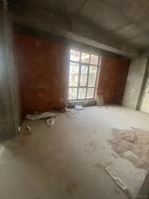 Satılır 3 otaqlı mənzil 122.5 m²