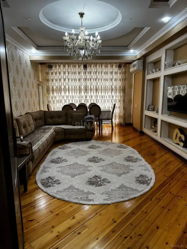 Satılır 2 otaqlı mənzil 88 m²
