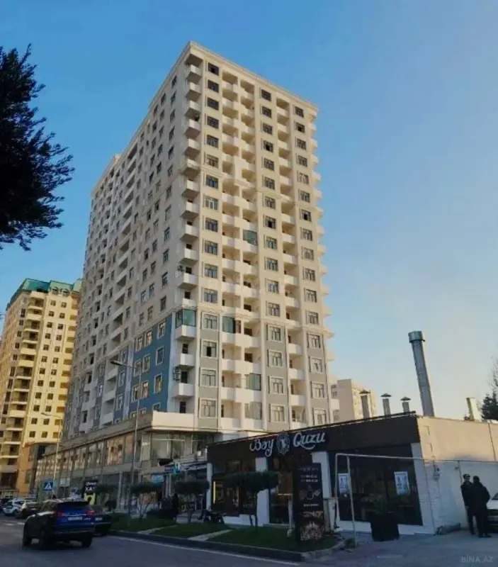 Satılır 3 otaqlı mənzil 135 m²