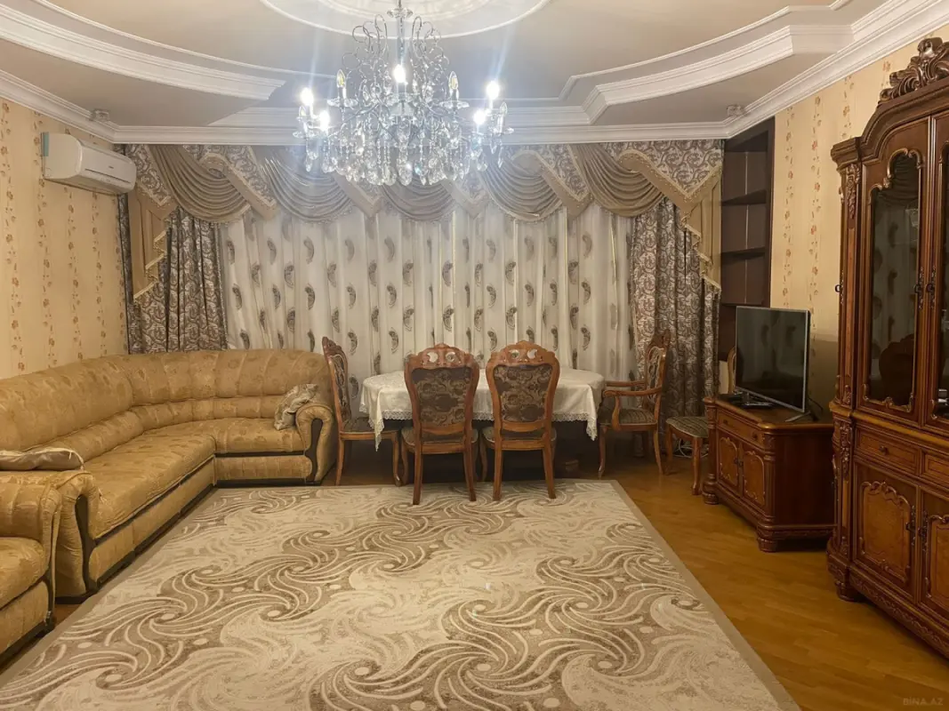 Kirayə verilir 3 otaqlı mənzil 147 m²