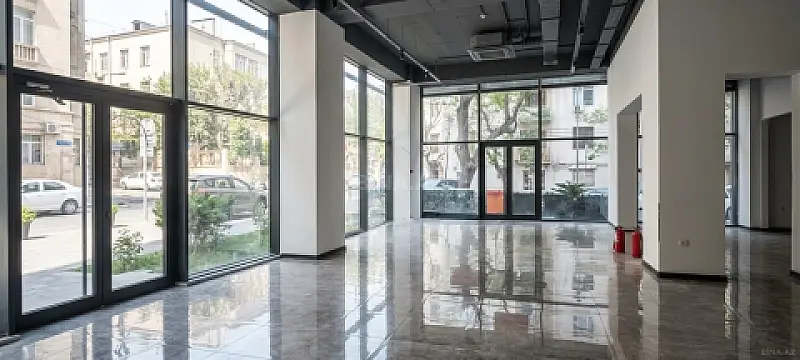 Kirayə verilir obyekt 225 m² — Bakı 225.00 m²