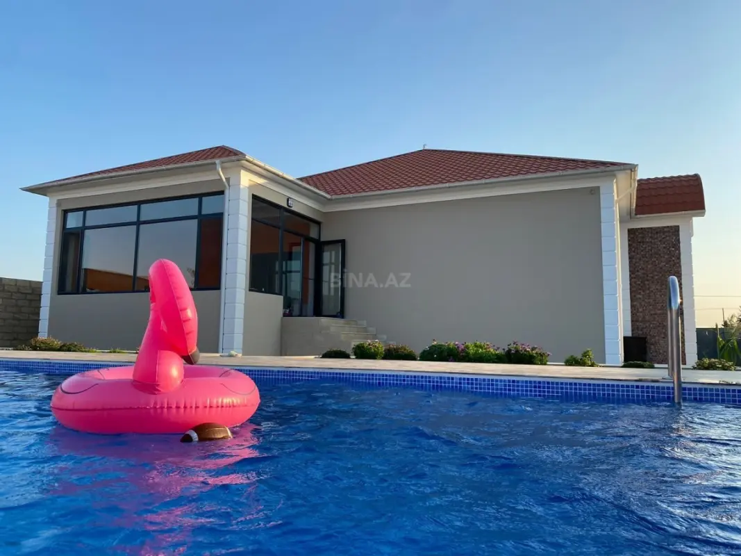 Satılır 5 otaqlı həyət evi 220 m²