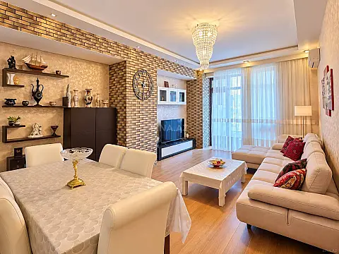 Satılır 3 otaqlı mənzil 145 m² — Bakı 3 otaq 145.00 m²