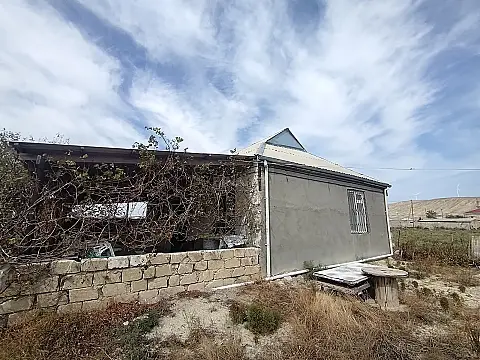Satılır 4 otaqlı həyət evi 140 m² — Bakı 4 otaq 140.00 m²