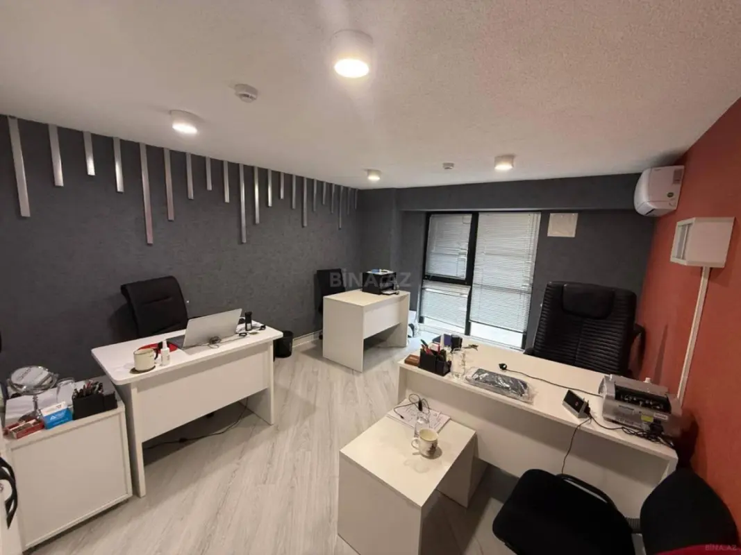 Satılır 5 otaqlı ofis 115 m²