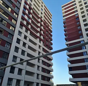 Satılır 2 otaqlı mənzil 48 m² — Bakı, Memar Əcəmi yanı 2 otaq 48.00 m²