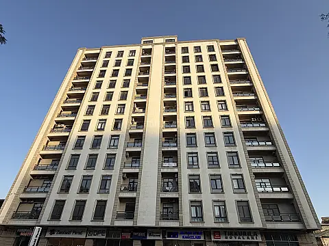 Satılır 3 otaqlı mənzil 122.7 m² — Bakı 3 otaq 122.70 m²