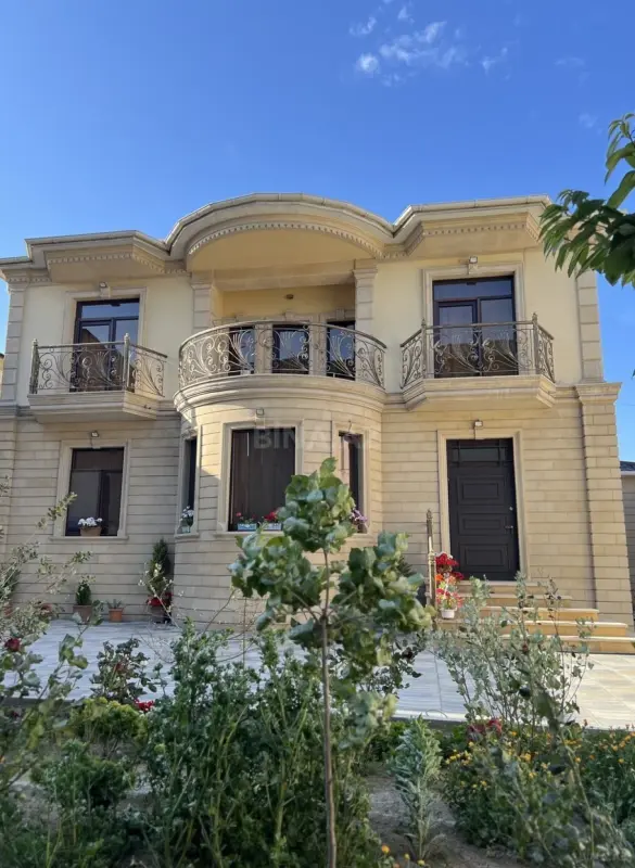 Kirayə verilir 6 otaqlı həyət evi 360 m²