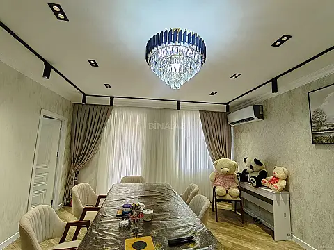 Satılır 3 otaqlı mənzil 90 m² — Bakı, İnşaatçılar 3 otaq 90.00 m²