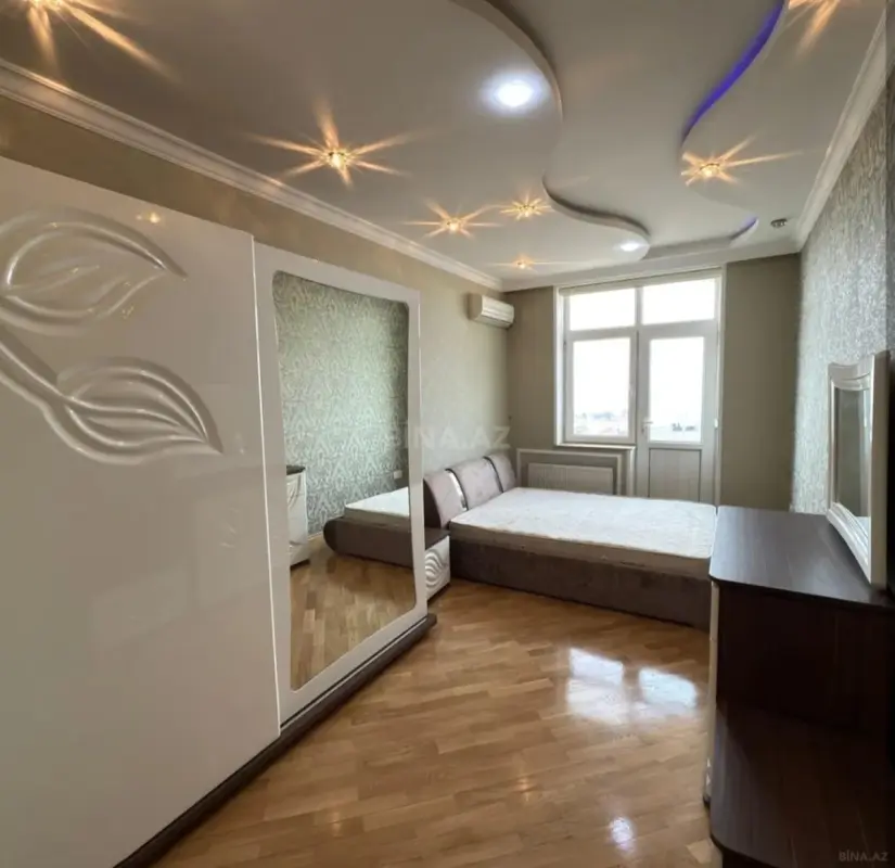 Satılır 3 otaqlı mənzil 90 m²