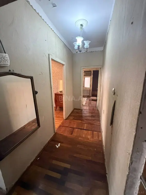 Satılır 2 otaqlı mənzil 68 m²