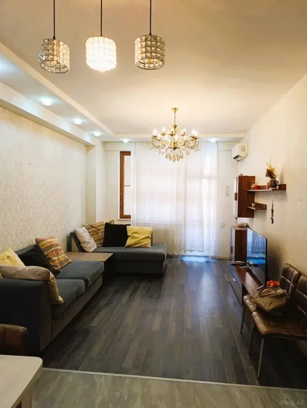 Satılır 2 otaqlı mənzil 62 m²