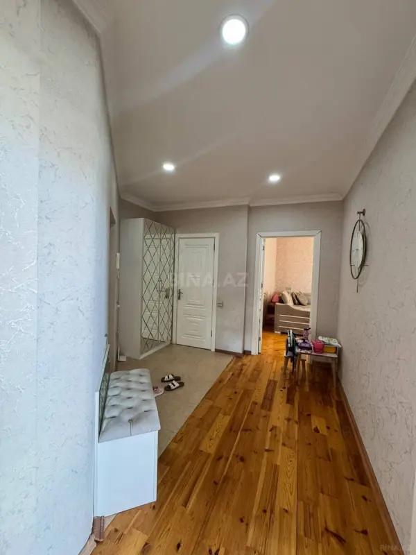 Satılır 2 otaqlı mənzil 85 m²
