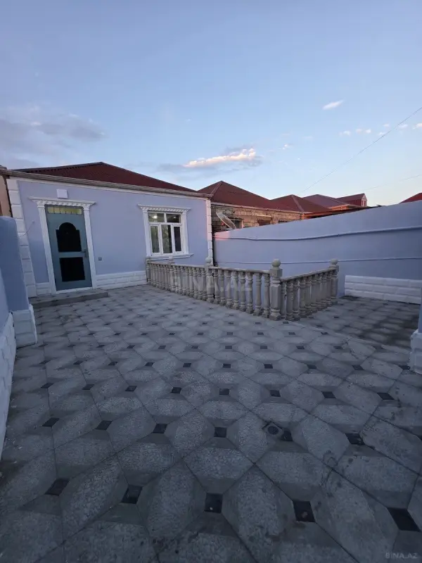 Satılır 6 otaqlı həyət evi 160 m²