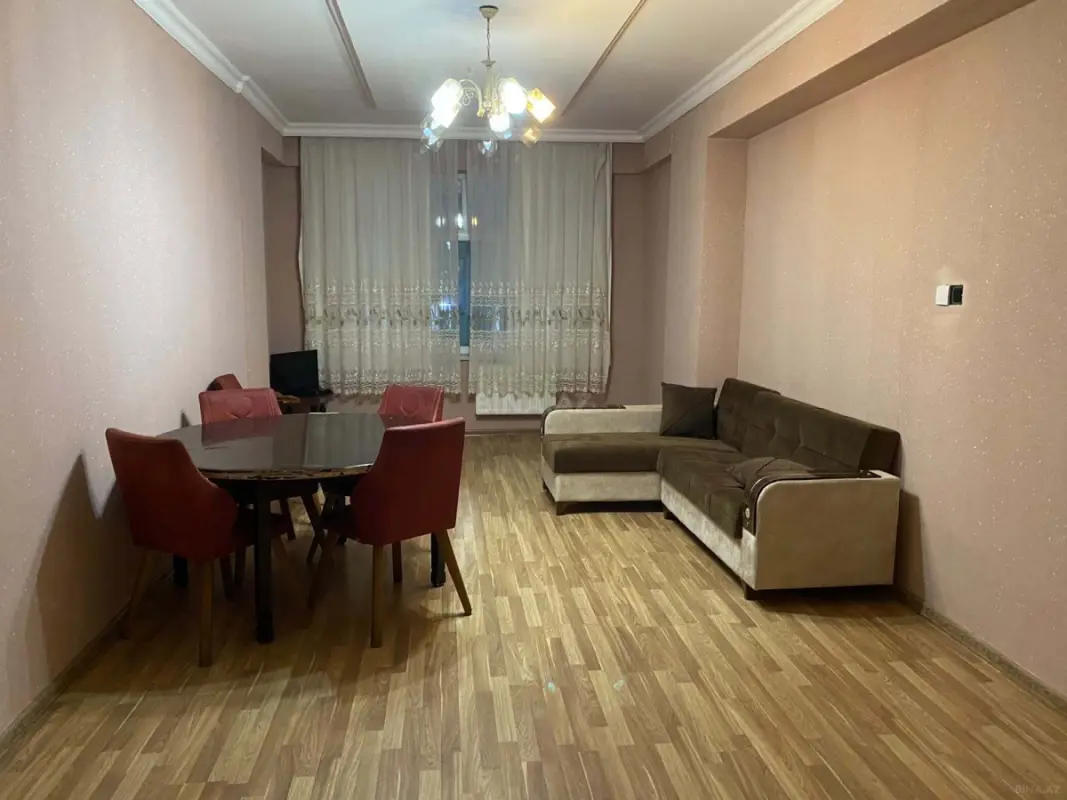 Kirayə verilir 4 otaqlı mənzil 120 m²