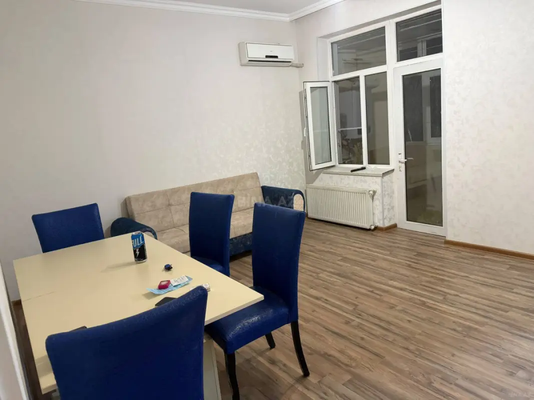 Kirayə verilir 2 otaqlı mənzil 50 m²